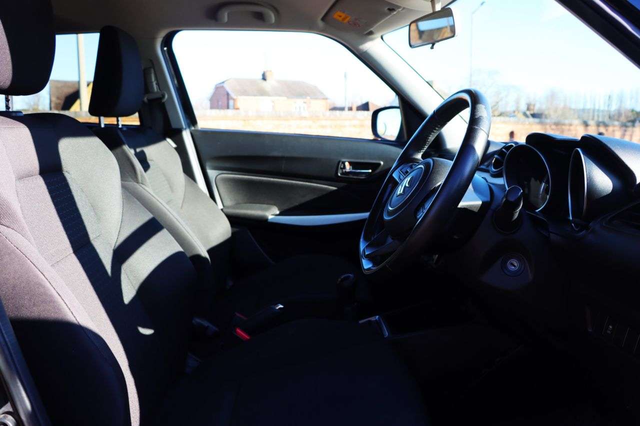 2017 SUZUKI SWIFT 2017 SUZUKI SWIFT