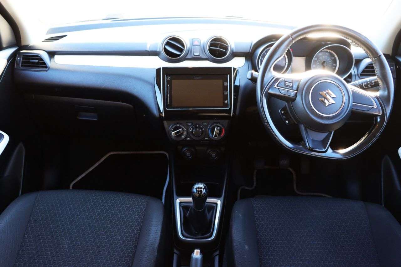 2017 SUZUKI SWIFT 2017 SUZUKI SWIFT