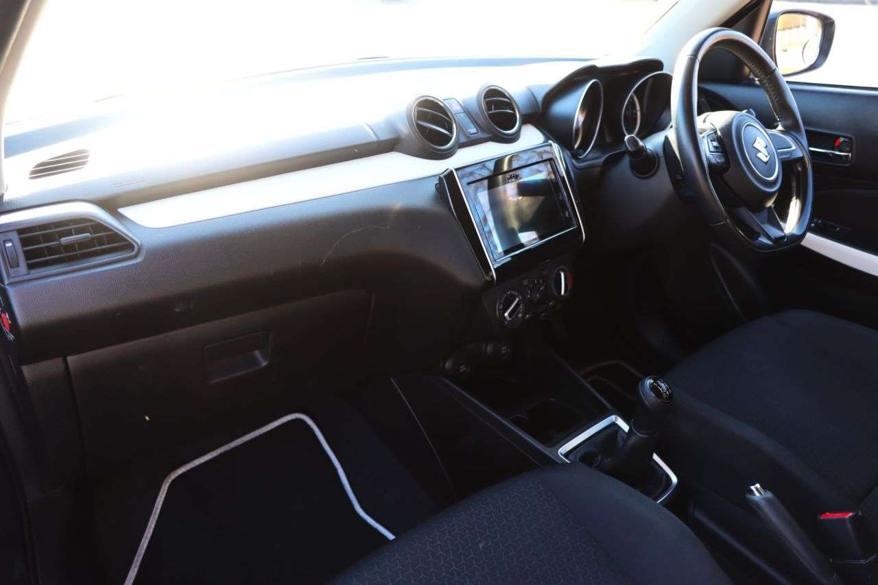 2017 SUZUKI SWIFT 2017 SUZUKI SWIFT