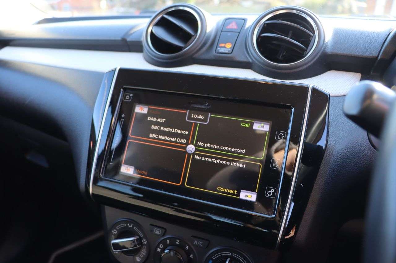 2017 SUZUKI SWIFT 2017 SUZUKI SWIFT