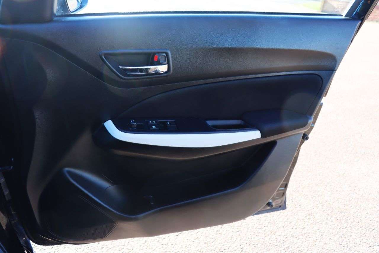 2017 SUZUKI SWIFT 2017 SUZUKI SWIFT