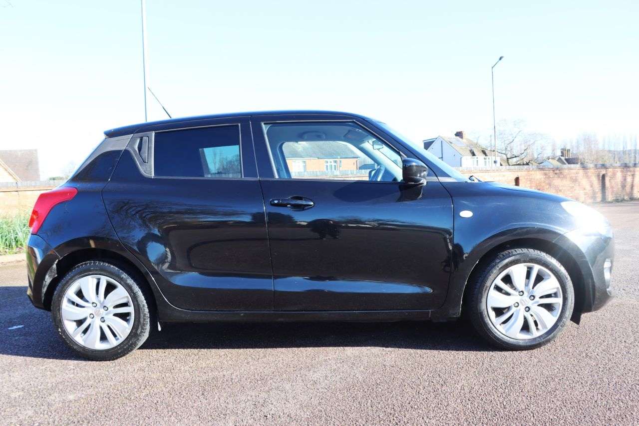2017 SUZUKI SWIFT 2017 SUZUKI SWIFT