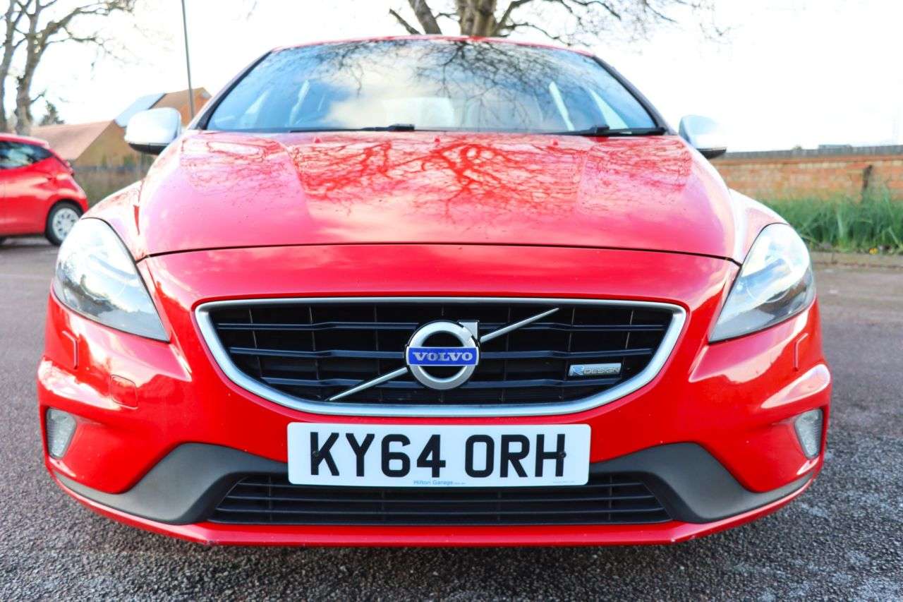 2014 VOLVO V40 2014 VOLVO V40