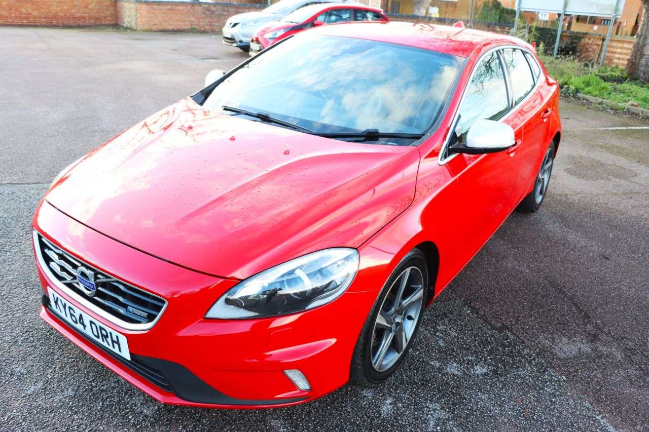 2014 VOLVO V40 2014 VOLVO V40