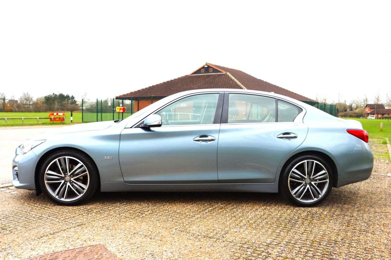 2015 INFINITI Q50 2015 INFINITI Q50