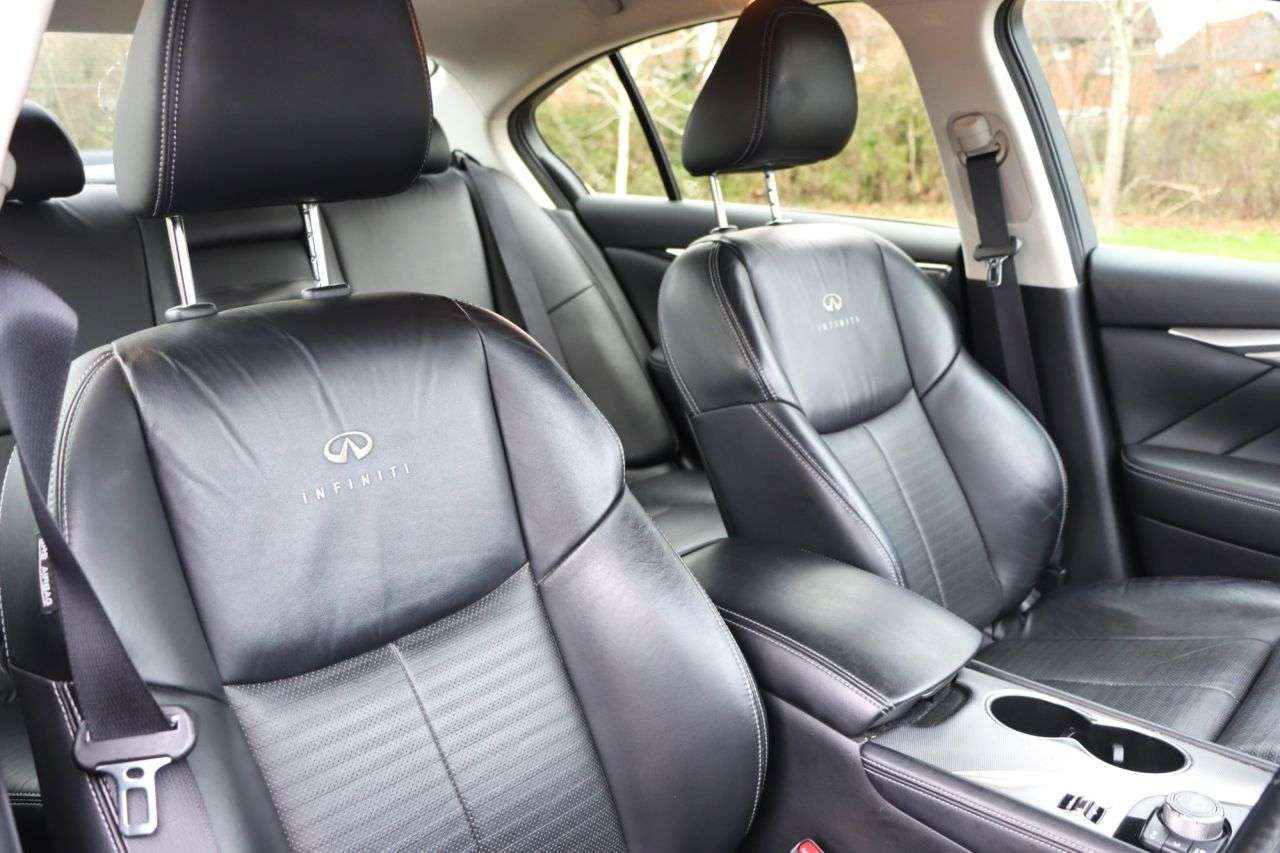 2015 INFINITI Q50 2015 INFINITI Q50