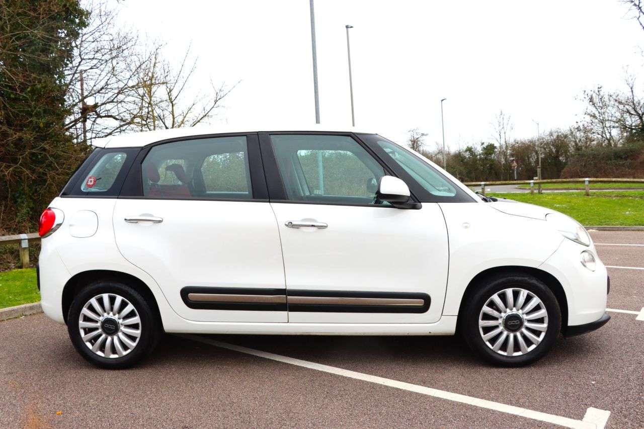 2013 FIAT 500L 2013 FIAT 500L