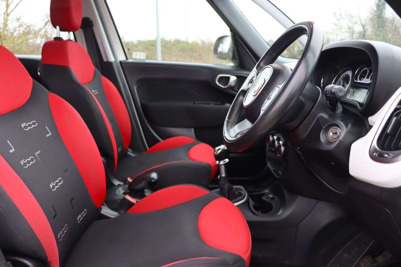 2013 FIAT 500L 2013 FIAT 500L