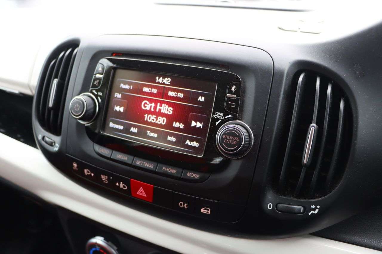 2013 FIAT 500L 2013 FIAT 500L