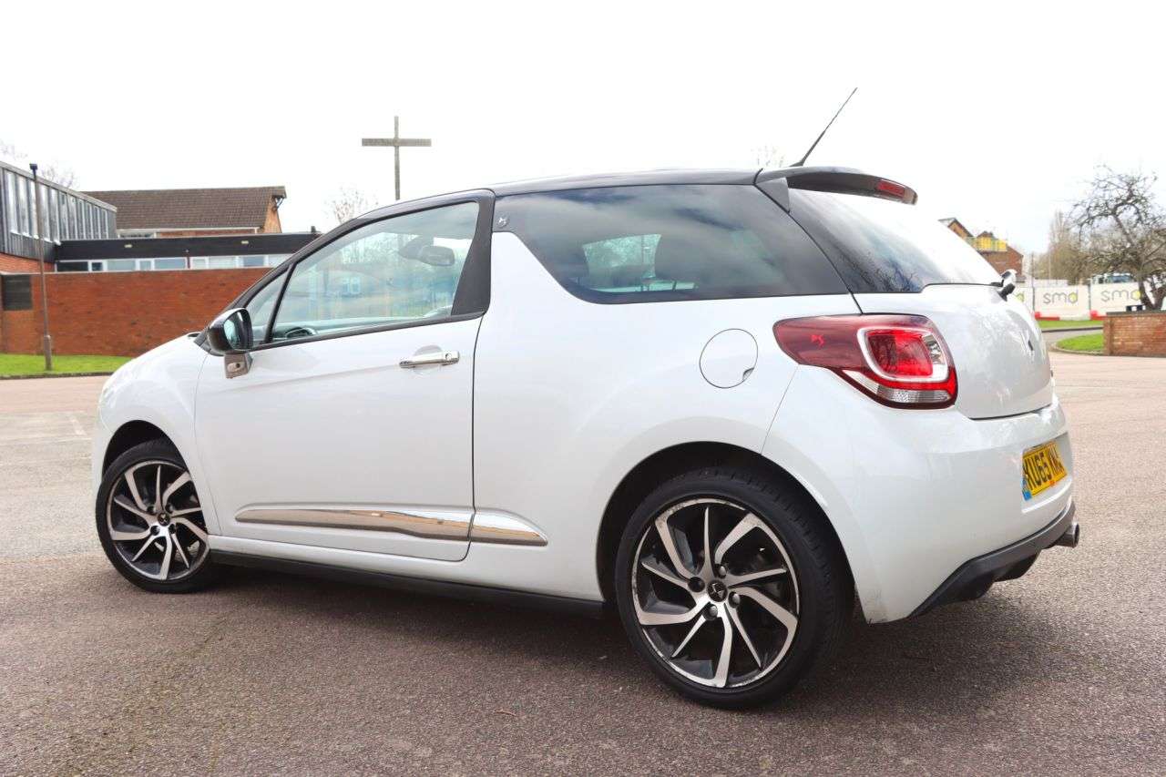 2015 DS AUTOMOBILES DS 3 2015 DS AUTOMOBILES DS 3