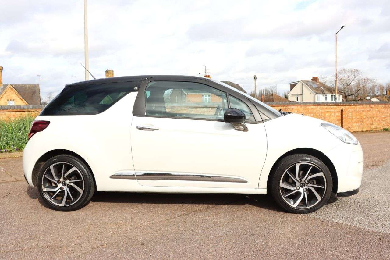 2015 DS AUTOMOBILES DS 3 2015 DS AUTOMOBILES DS 3