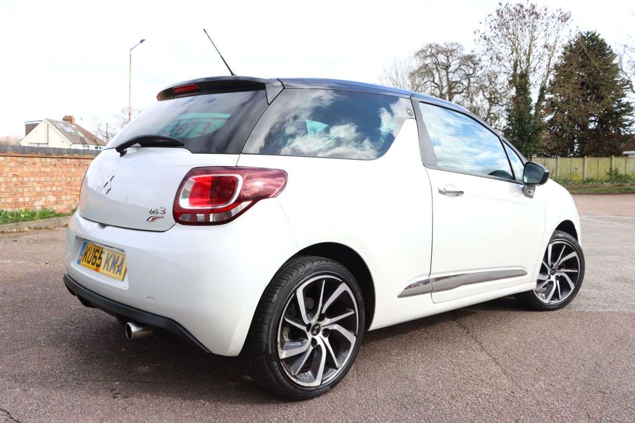 2015 DS AUTOMOBILES DS 3 2015 DS AUTOMOBILES DS 3