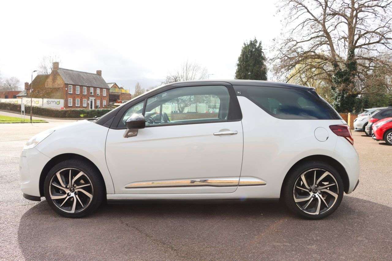 2015 DS AUTOMOBILES DS 3 2015 DS AUTOMOBILES DS 3
