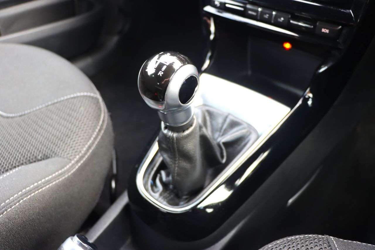 2015 DS AUTOMOBILES DS 3 2015 DS AUTOMOBILES DS 3