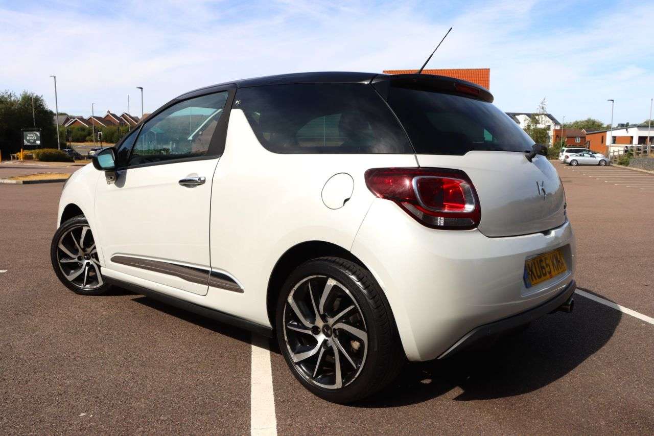 2015 DS AUTOMOBILES DS 3 2015 DS AUTOMOBILES DS 3