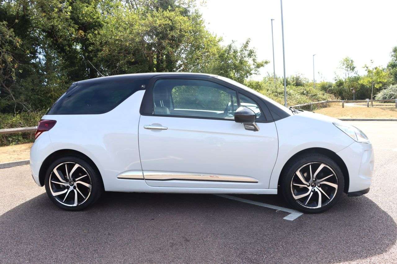 2015 DS AUTOMOBILES DS 3 2015 DS AUTOMOBILES DS 3