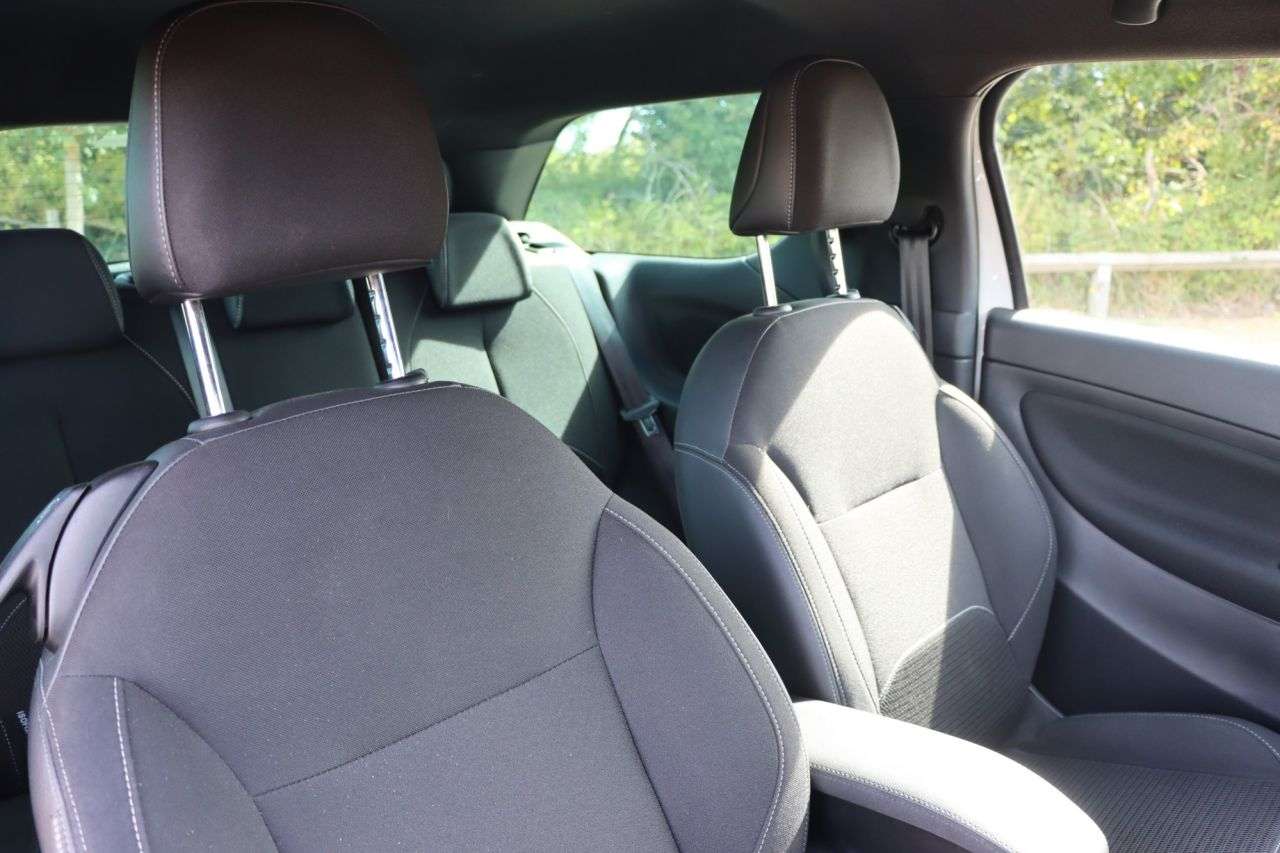 2015 DS AUTOMOBILES DS 3 2015 DS AUTOMOBILES DS 3