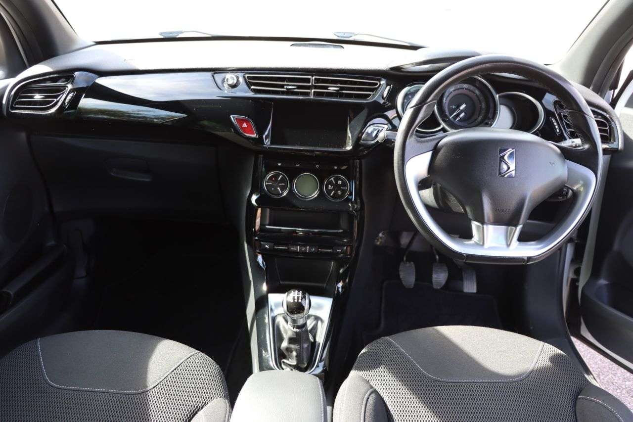 2015 DS AUTOMOBILES DS 3 2015 DS AUTOMOBILES DS 3