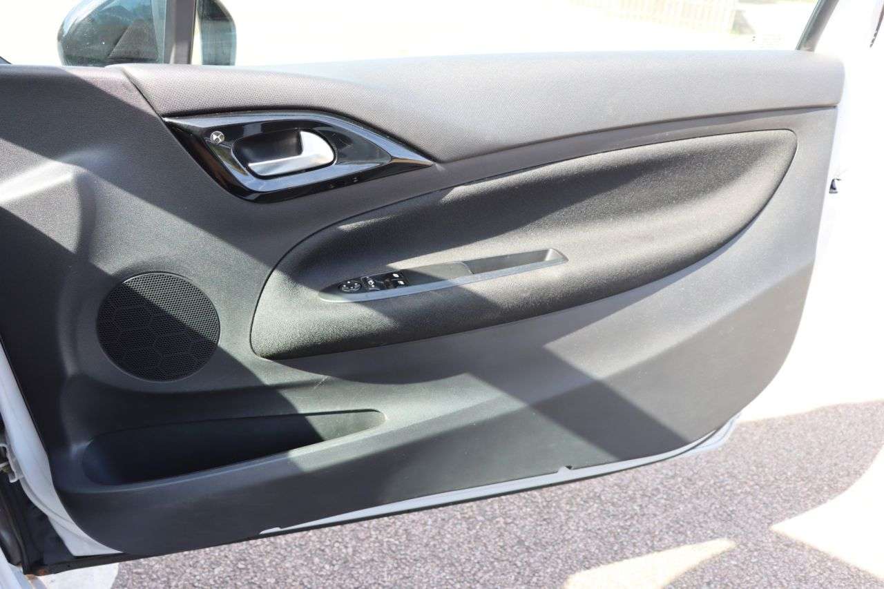 2015 DS AUTOMOBILES DS 3 2015 DS AUTOMOBILES DS 3