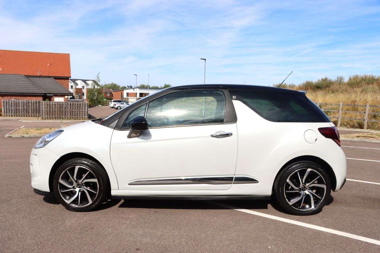 2015 DS AUTOMOBILES DS 3 2015 DS AUTOMOBILES DS 3