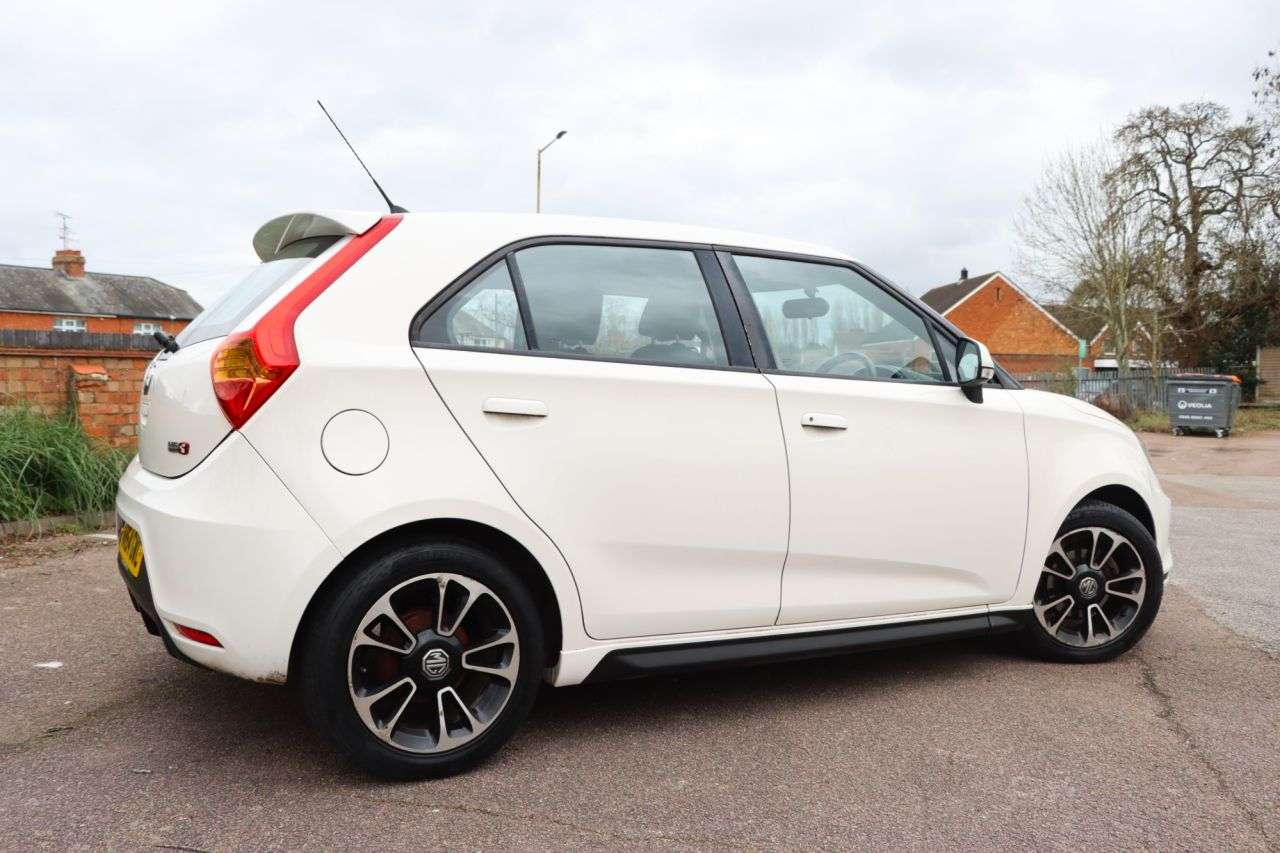 2014 MG MG3 2014 MG MG3