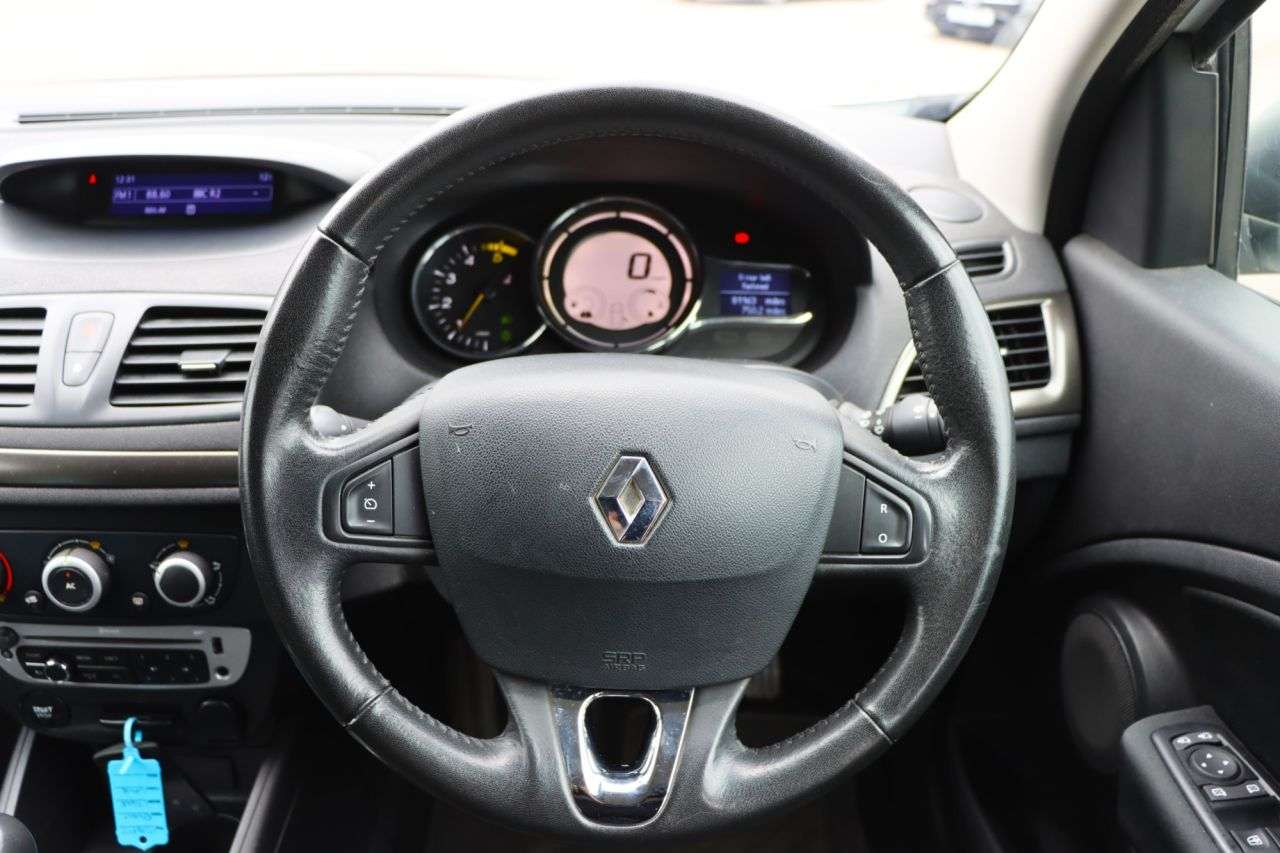 2014 RENAULT MEGANE 2014 RENAULT MEGANE