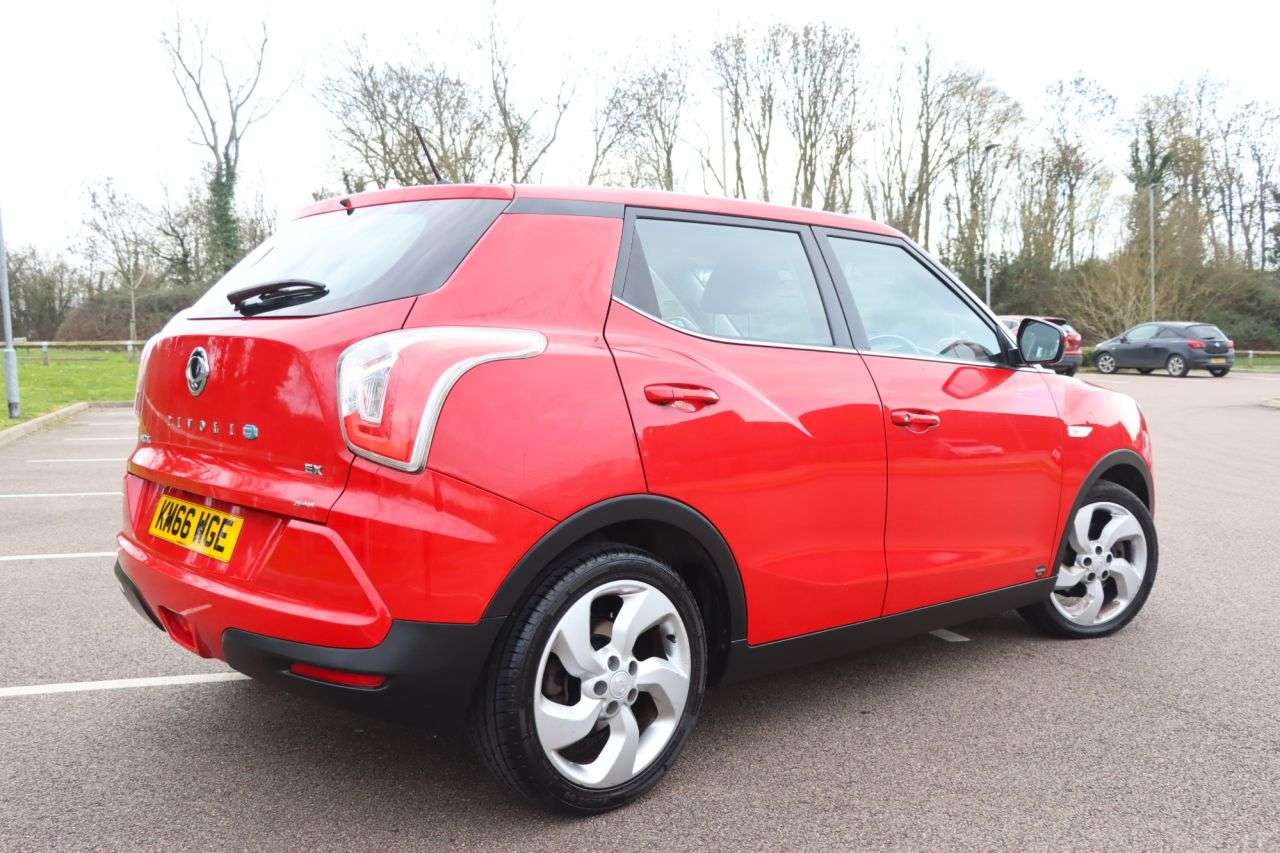 2016 SSANGYONG TIVOLI 2016 SSANGYONG TIVOLI