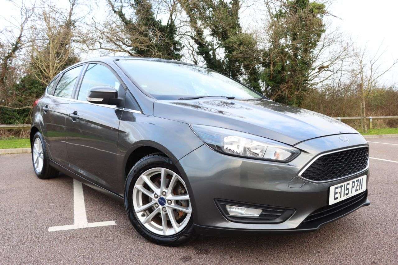 A 2015 FORD FOCUS 1.0T EcoBoost Zetec Hatchback 5dr Petrol Manual Euro 6 (s/s) (100 ps) Just A 2015 FORD FOCUS 1.0T EcoBoost Zetec Hatchback 5dr Petrol Manual Euro 6 (s/s) (100 ps) Just