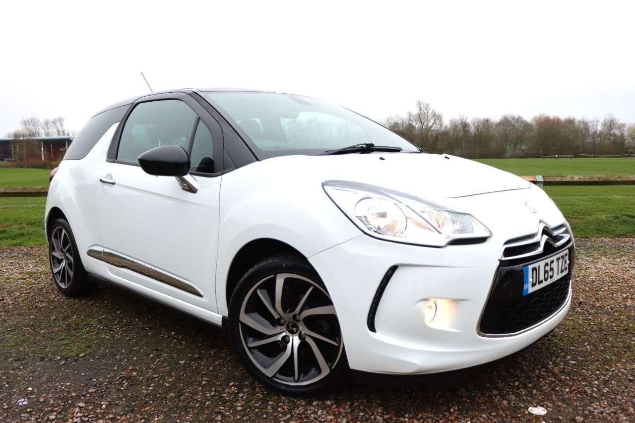 A 2016 DS AUTOMOBILES DS 3 1.2 PureTech DStyle Nav Hatchback 3dr Petrol Manual Euro 6 (s/s) (110 ps) J A 2016 DS AUTOMOBILES DS 3 1.2 PureTech DStyle Nav Hatchback 3dr Petrol Manual Euro 6 (s/s) (110 ps) J