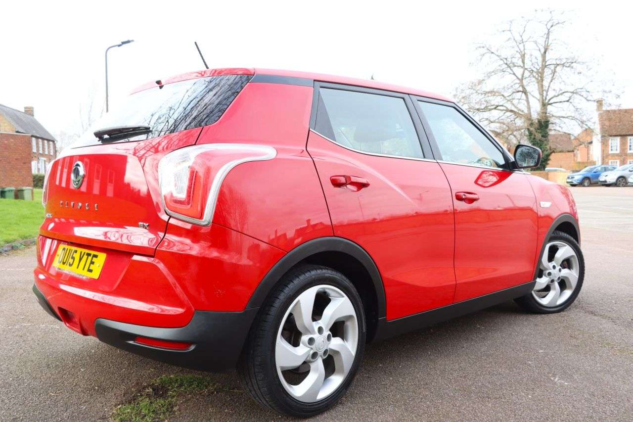 2015 SSANGYONG TIVOLI 2015 SSANGYONG TIVOLI