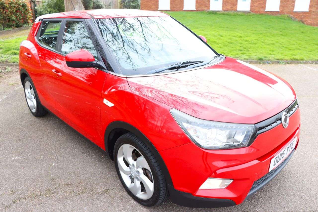 2015 SSANGYONG TIVOLI 2015 SSANGYONG TIVOLI