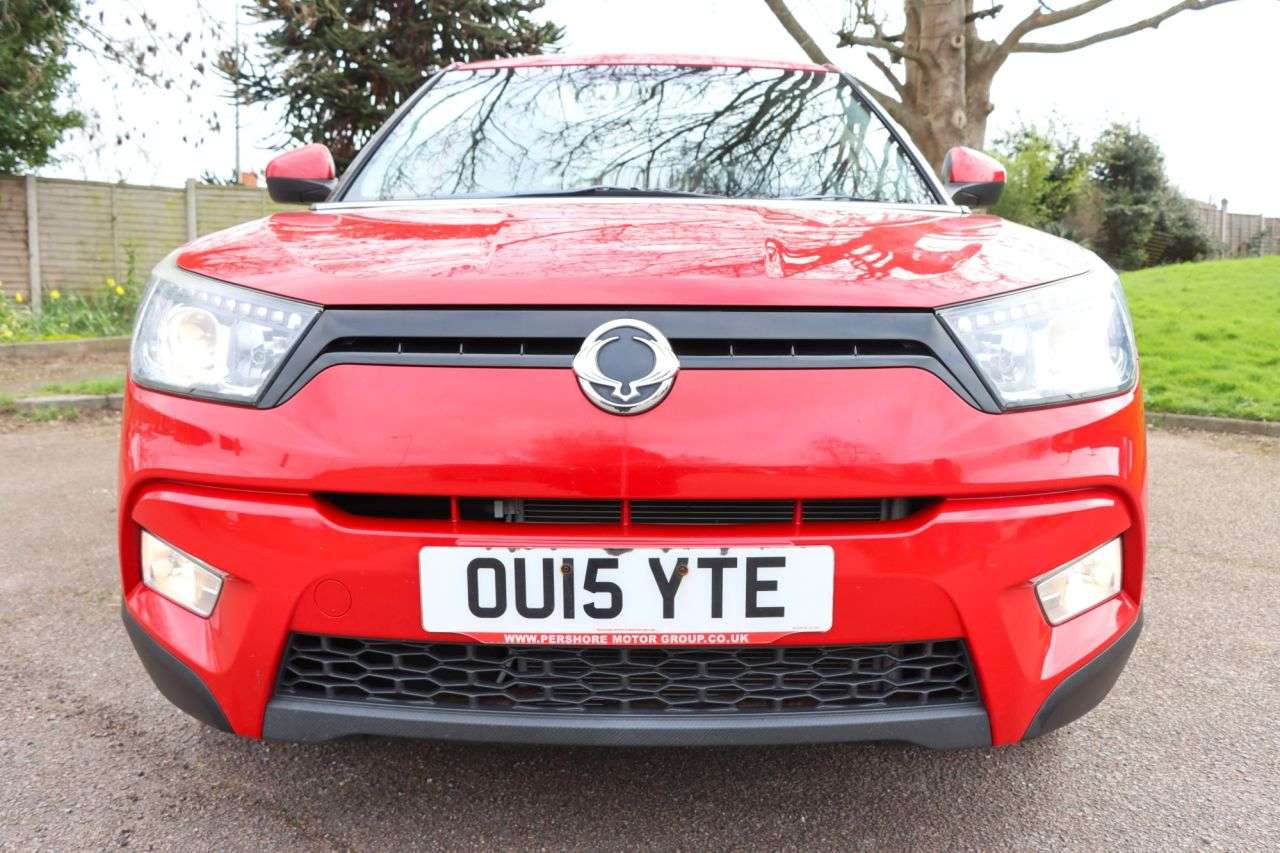 2015 SSANGYONG TIVOLI 2015 SSANGYONG TIVOLI