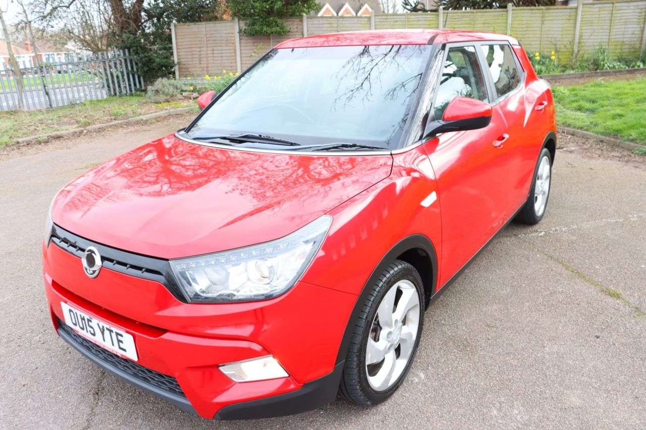 2015 SSANGYONG TIVOLI 2015 SSANGYONG TIVOLI