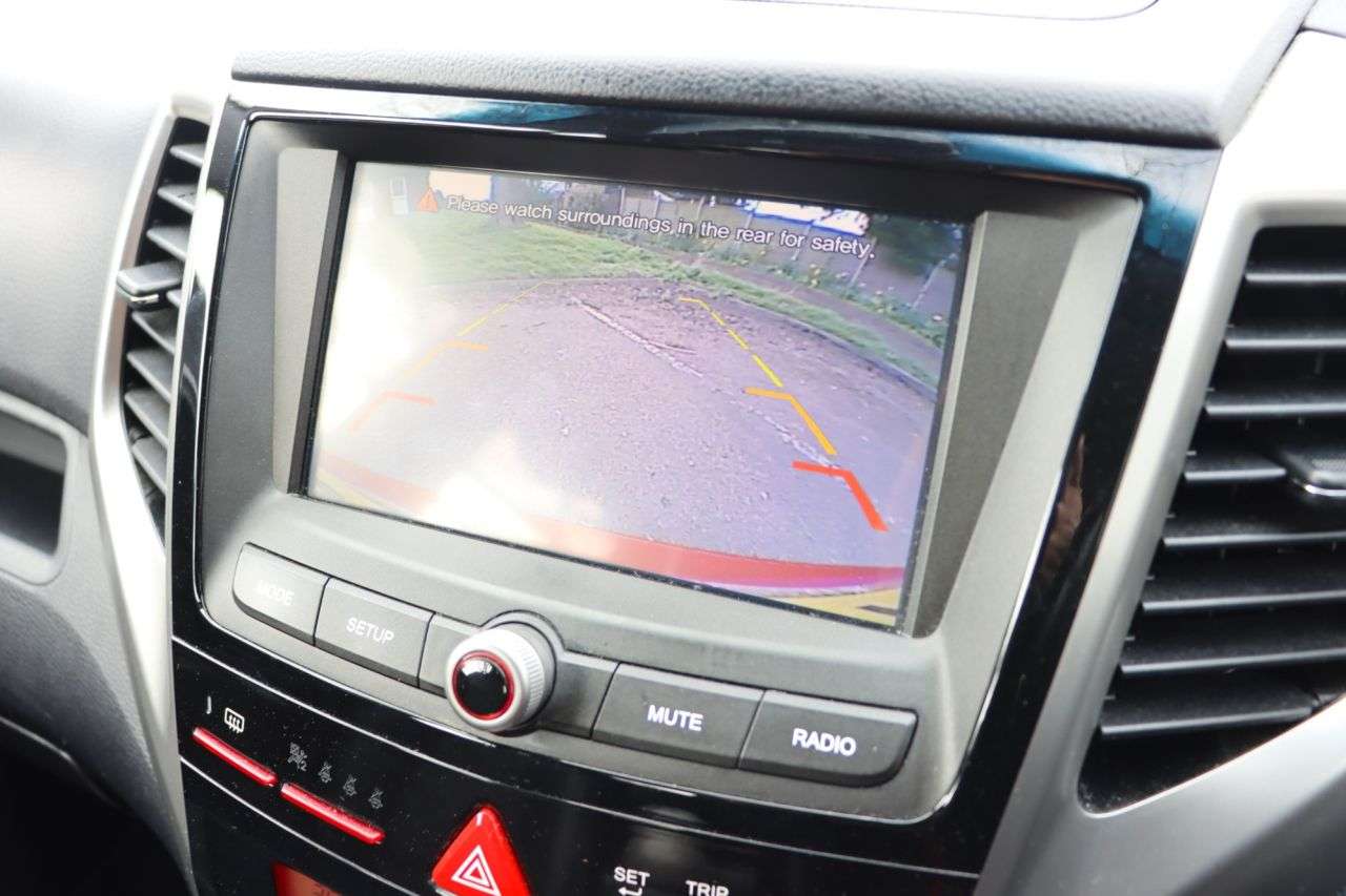 2015 SSANGYONG TIVOLI 2015 SSANGYONG TIVOLI