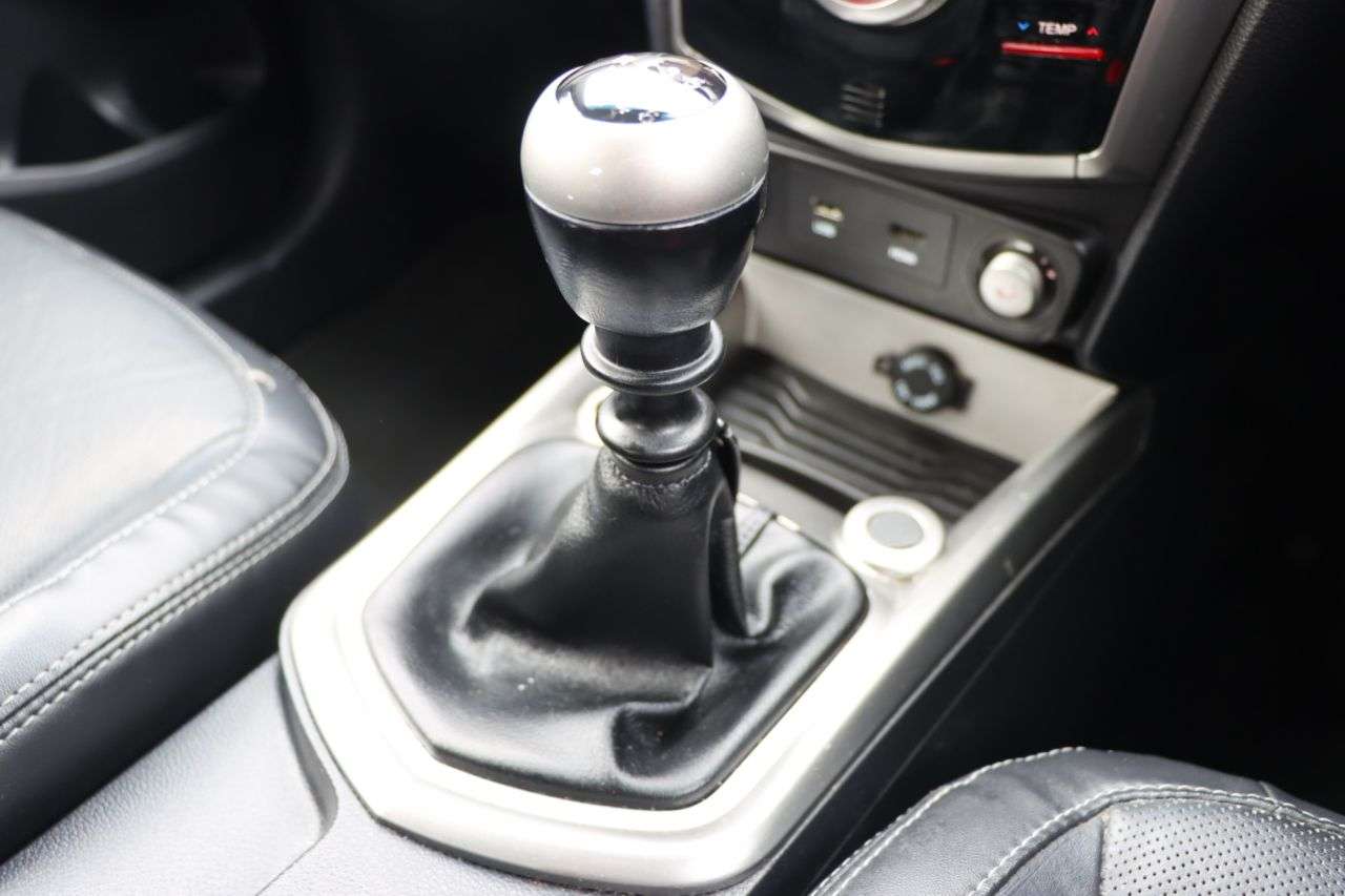 2015 SSANGYONG TIVOLI 2015 SSANGYONG TIVOLI