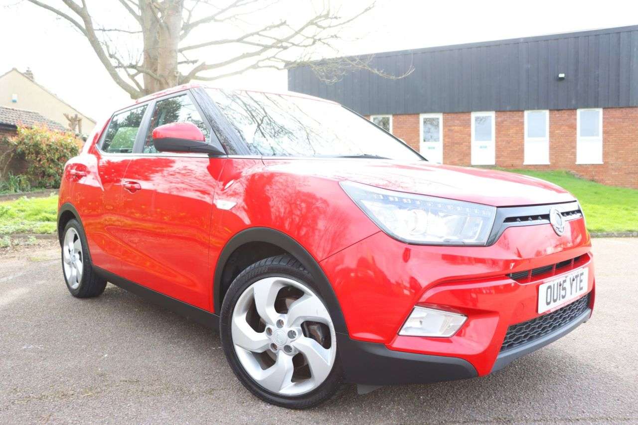 2015 SSANGYONG TIVOLI 2015 SSANGYONG TIVOLI