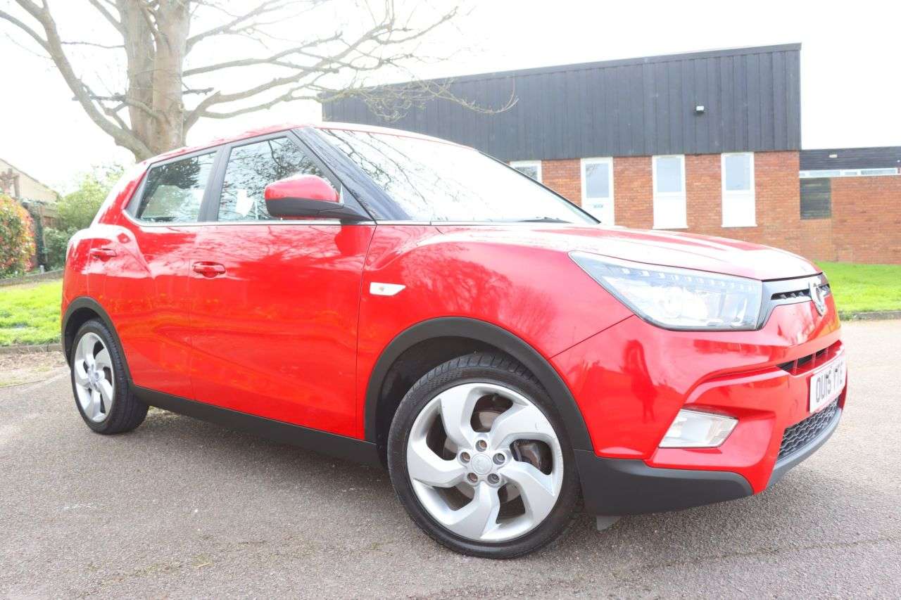 2015 SSANGYONG TIVOLI 2015 SSANGYONG TIVOLI