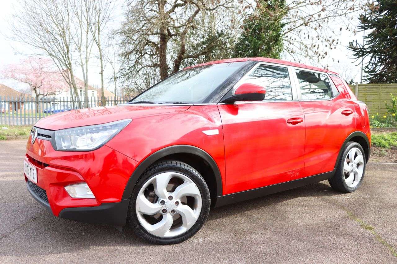 2015 SSANGYONG TIVOLI 2015 SSANGYONG TIVOLI