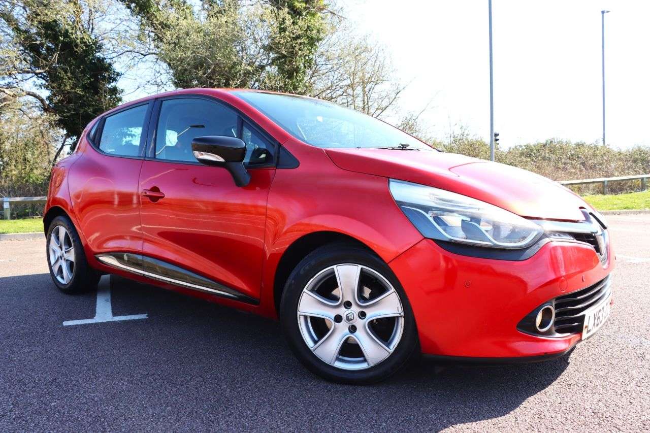 A 2013 RENAULT CLIO 1.5 dCi Dynamique MediaNav Hatchback 5dr Diesel Manual Euro 5 (s/s) (90 ps) A 2013 RENAULT CLIO 1.5 dCi Dynamique MediaNav Hatchback 5dr Diesel Manual Euro 5 (s/s) (90 ps)