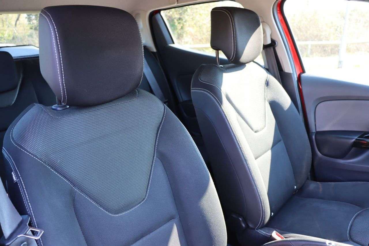 2013 RENAULT CLIO 2013 RENAULT CLIO