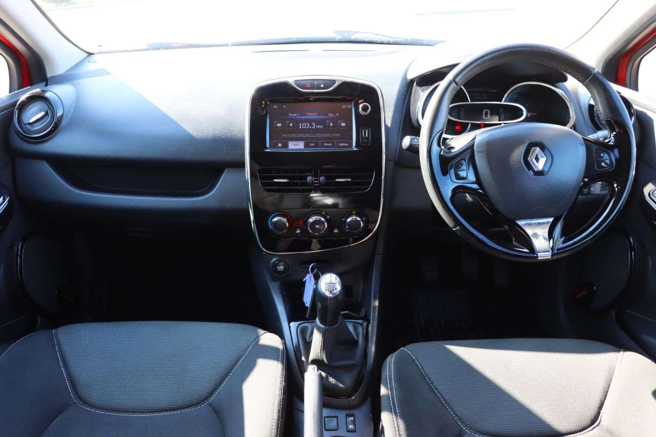 2013 RENAULT CLIO 2013 RENAULT CLIO