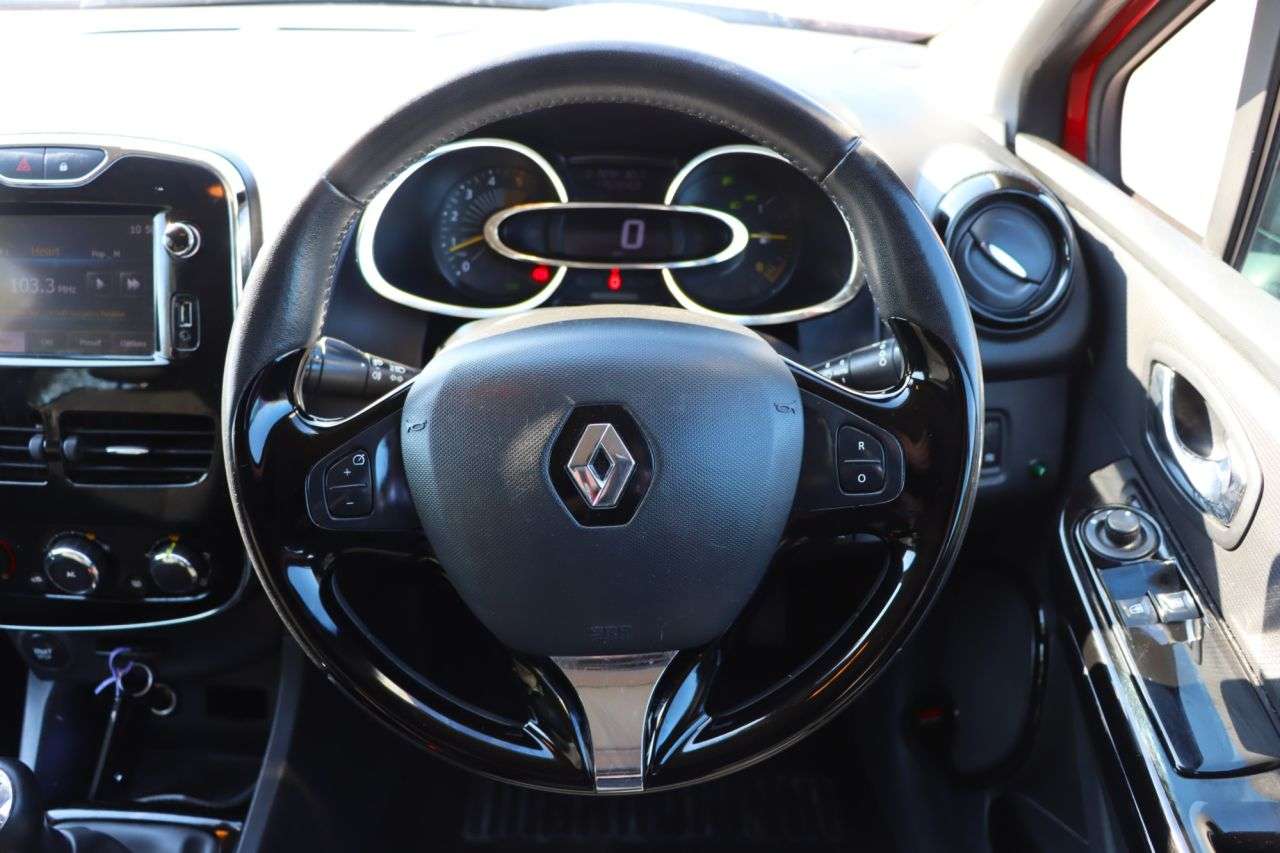 2013 RENAULT CLIO 2013 RENAULT CLIO