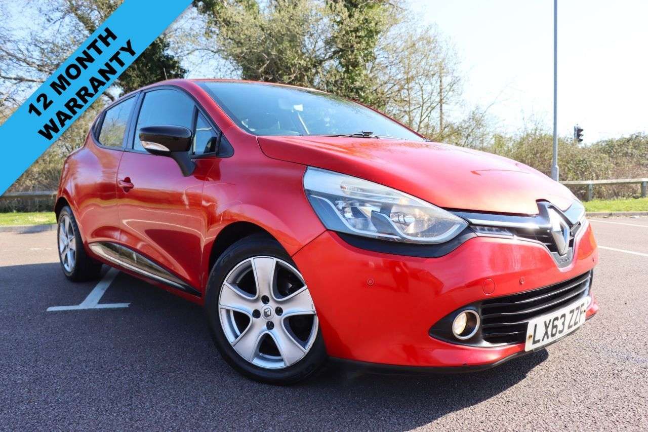 A 2013 RENAULT CLIO 1.5 dCi Dynamique MediaNav Hatchback 5dr Diesel Manual Euro 5 (s/s) (90 ps) A 2013 RENAULT CLIO 1.5 dCi Dynamique MediaNav Hatchback 5dr Diesel Manual Euro 5 (s/s) (90 ps)