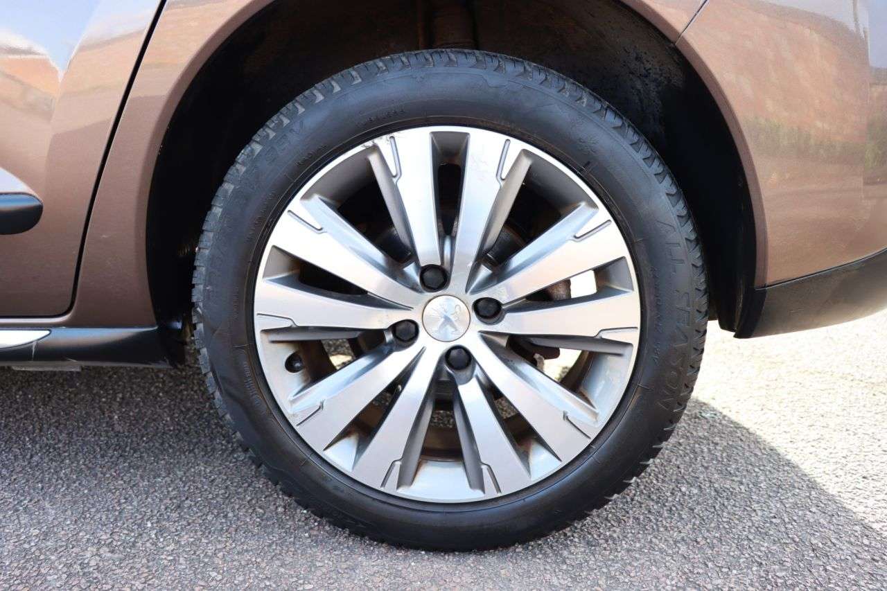 2015 PEUGEOT 3008 2015 PEUGEOT 3008