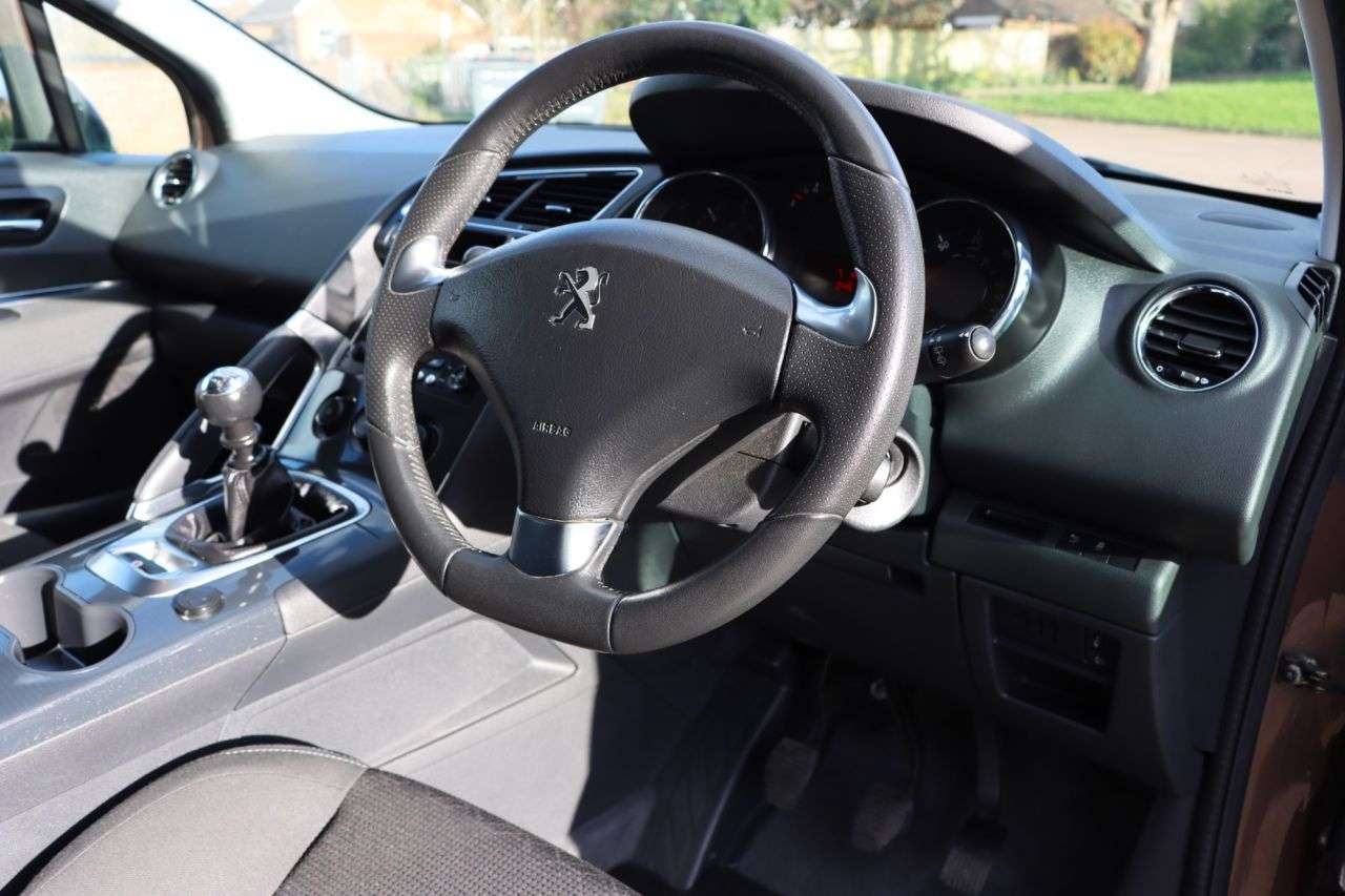 2015 PEUGEOT 3008 2015 PEUGEOT 3008