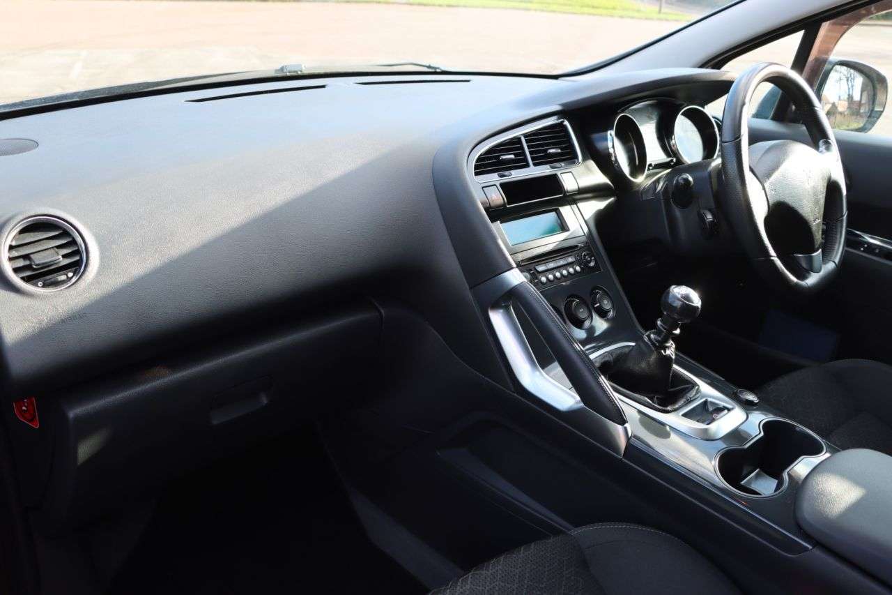 2015 PEUGEOT 3008 2015 PEUGEOT 3008