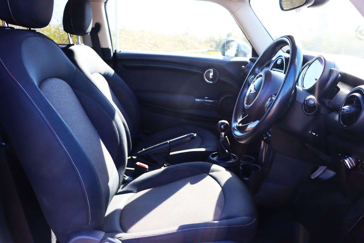 2017 MINI HATCH 2017 MINI HATCH