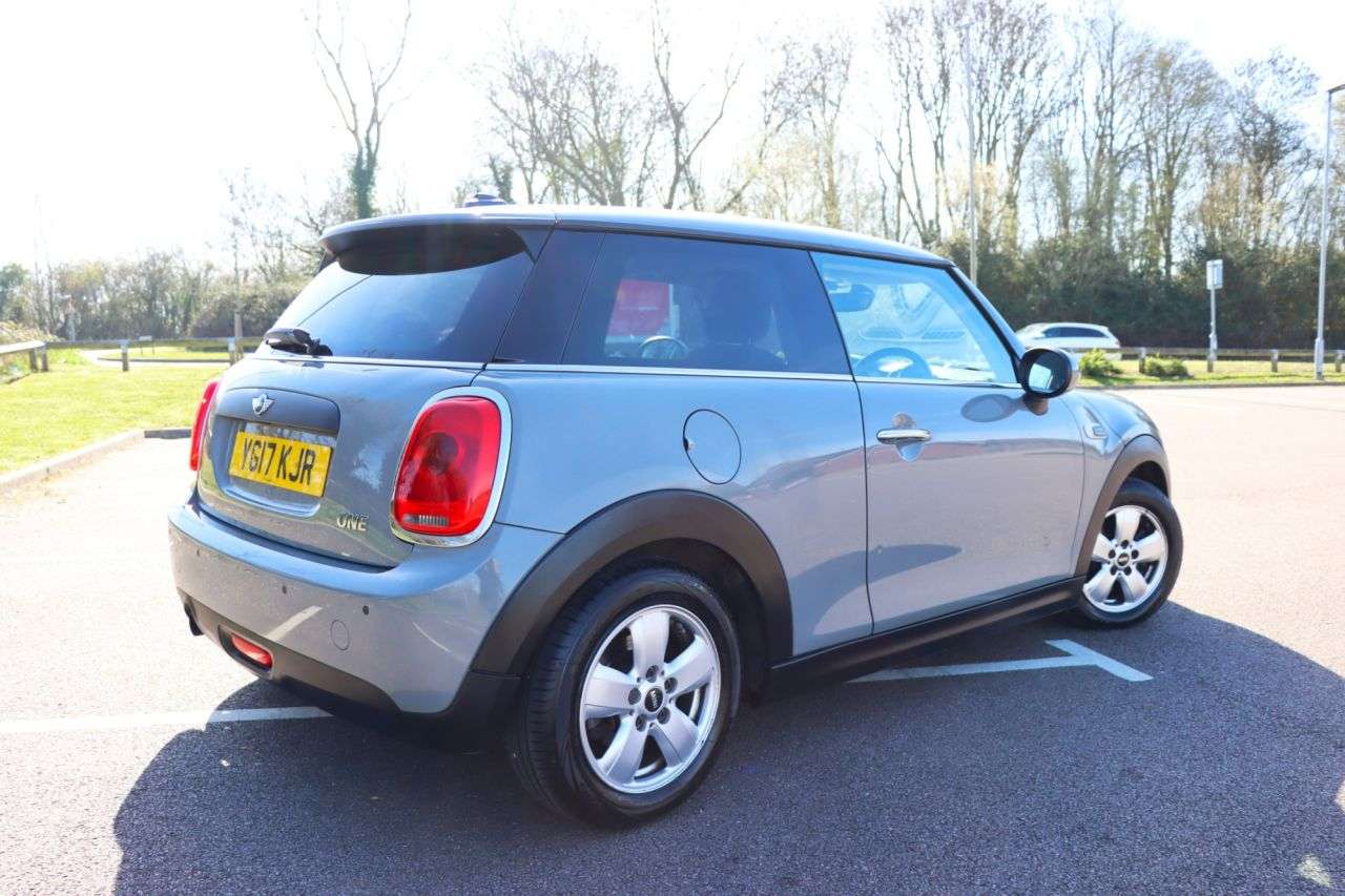 2017 MINI HATCH 2017 MINI HATCH