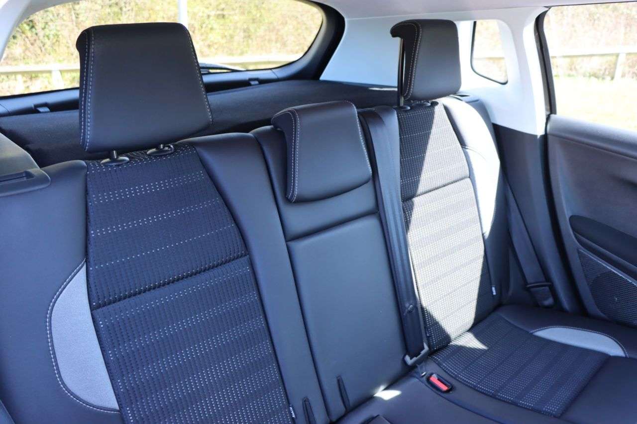 2017 PEUGEOT 2008 2017 PEUGEOT 2008