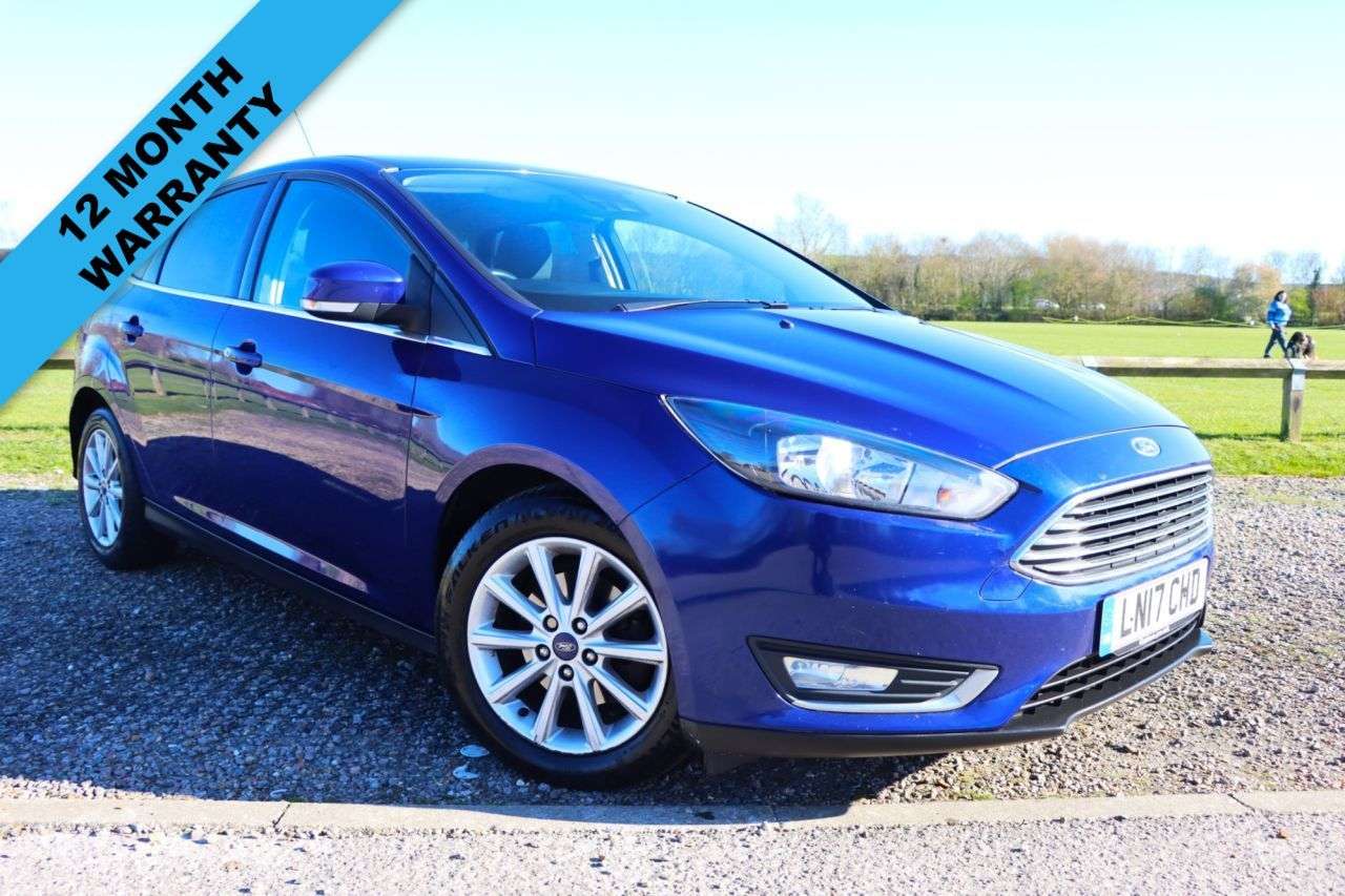 A 2017 FORD FOCUS 1.0T EcoBoost Titanium Hatchback 5dr Petrol Manual Euro 6 (s/s) (125 ps) Ju A 2017 FORD FOCUS 1.0T EcoBoost Titanium Hatchback 5dr Petrol Manual Euro 6 (s/s) (125 ps) Ju
